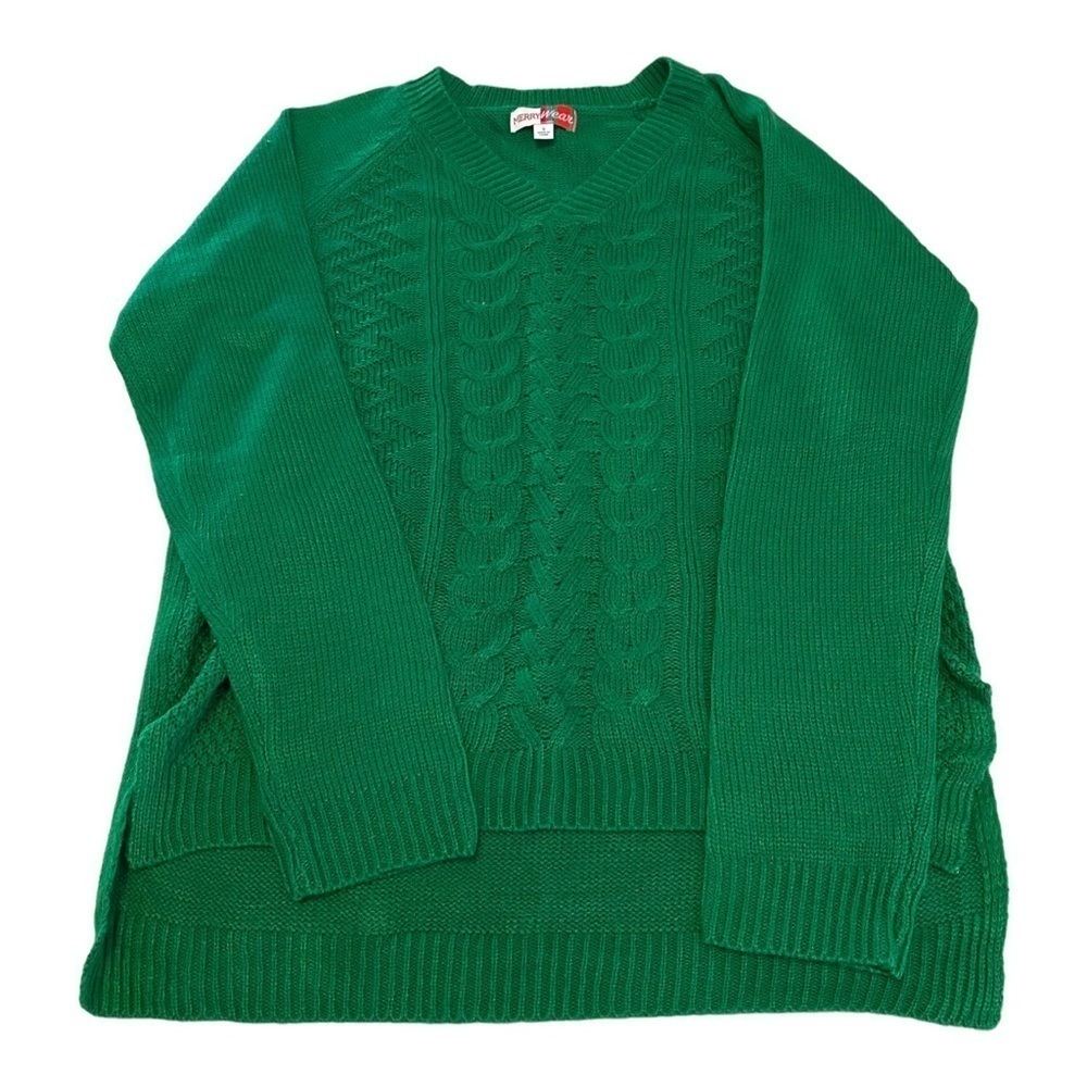 MERRY Wear Green Sweater